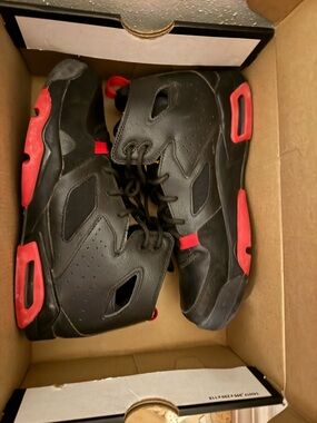 Jordan Kids Black and Red Sneakers